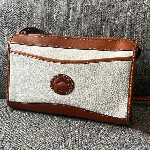 DOONEY & BOURKE Brown/White Pebbled Leather Crossbody Bag - Picture 1 of 16